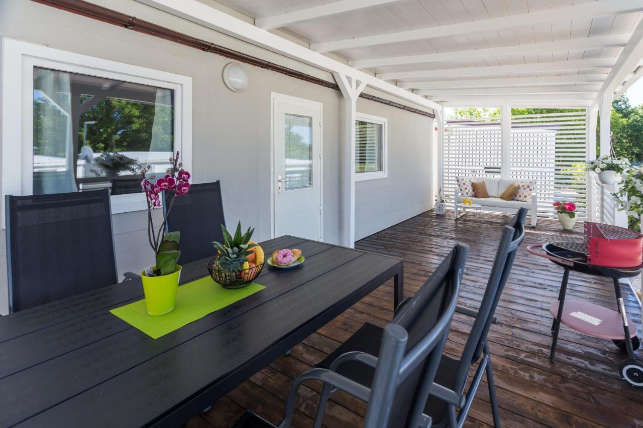 Zelena Laguna Mobile Homes 4* Mugeba